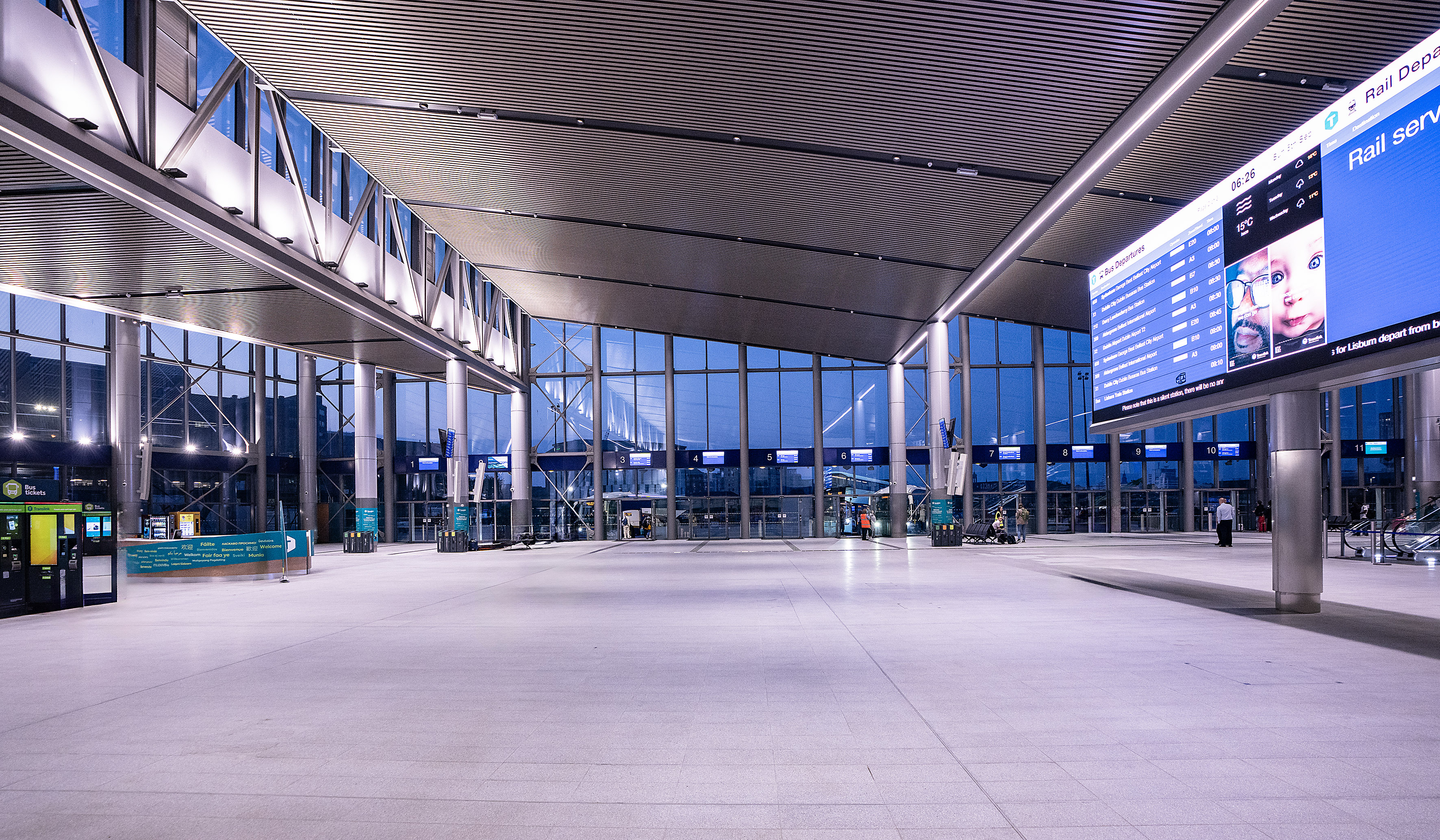 A photo showing the interior of Belfast Grand Central Station